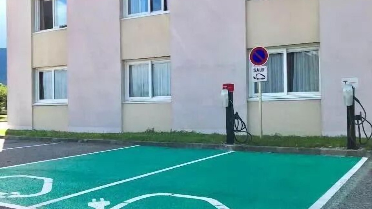 Photo of Outdoor in Thoiry