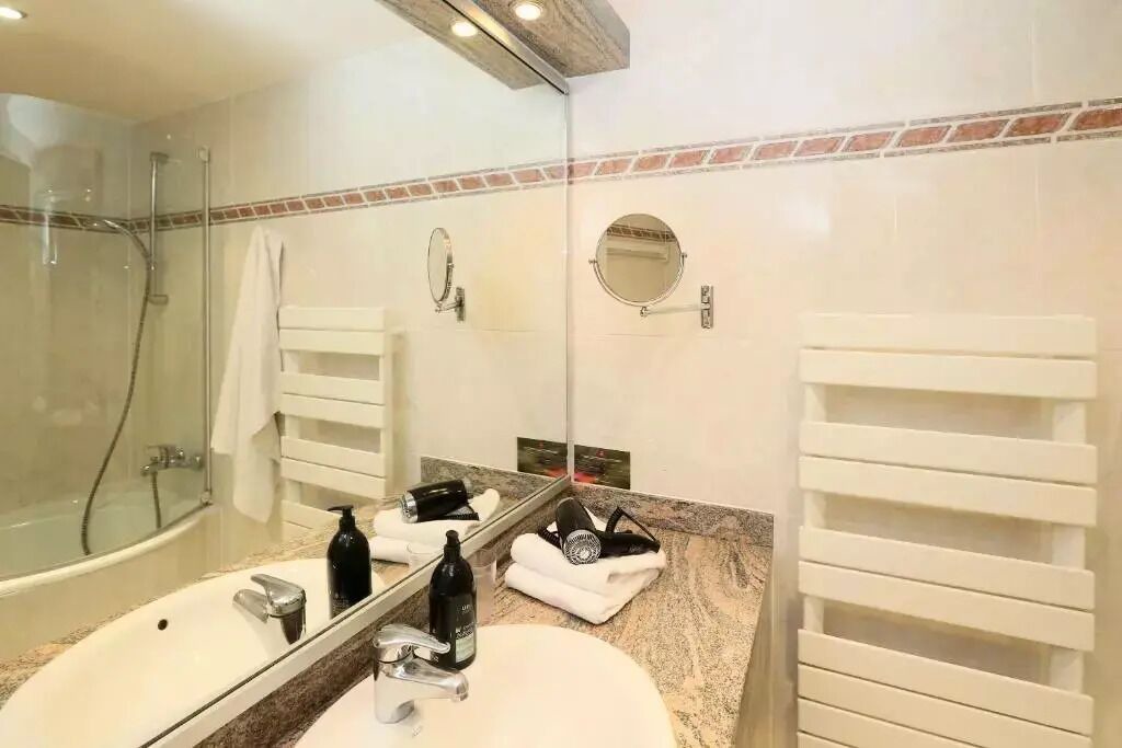 Photo of Bathroom in Thoiry