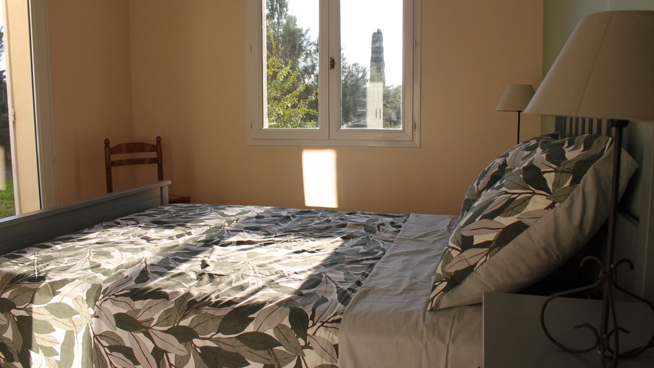 Photo of Bedroom in Noves