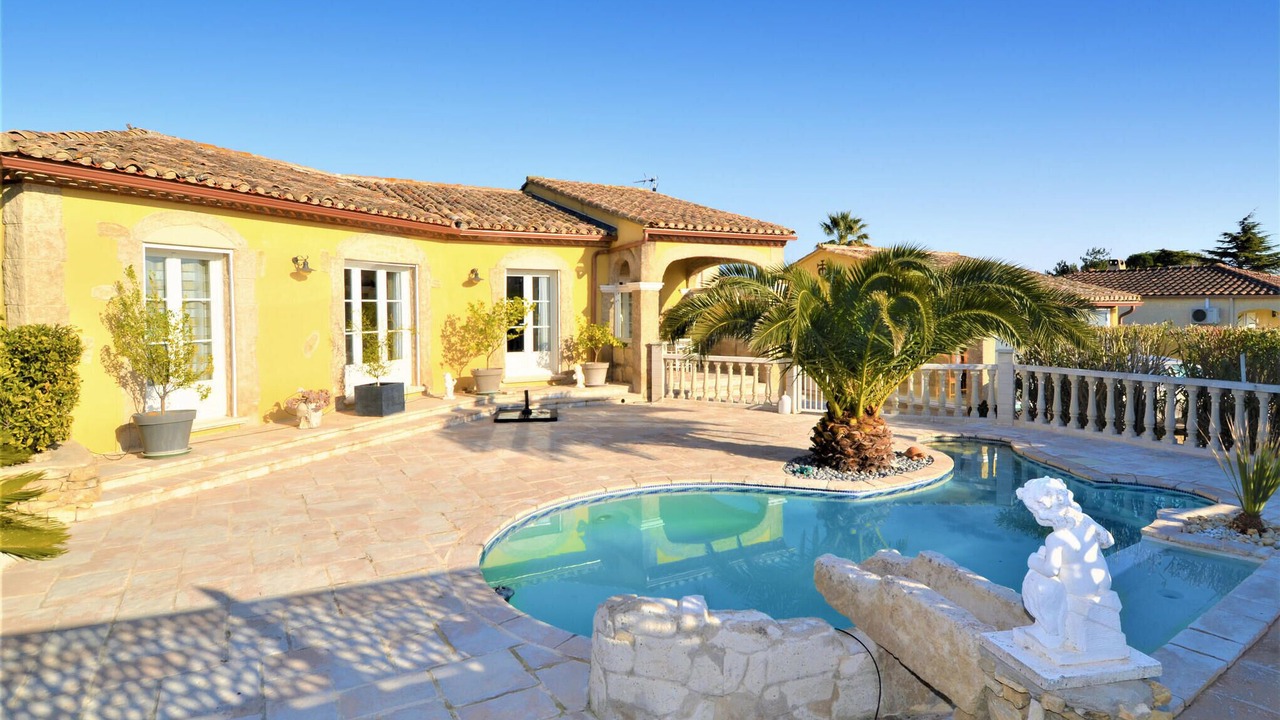 Photo of Outdoor in Jonquieres-Saint-Vincent