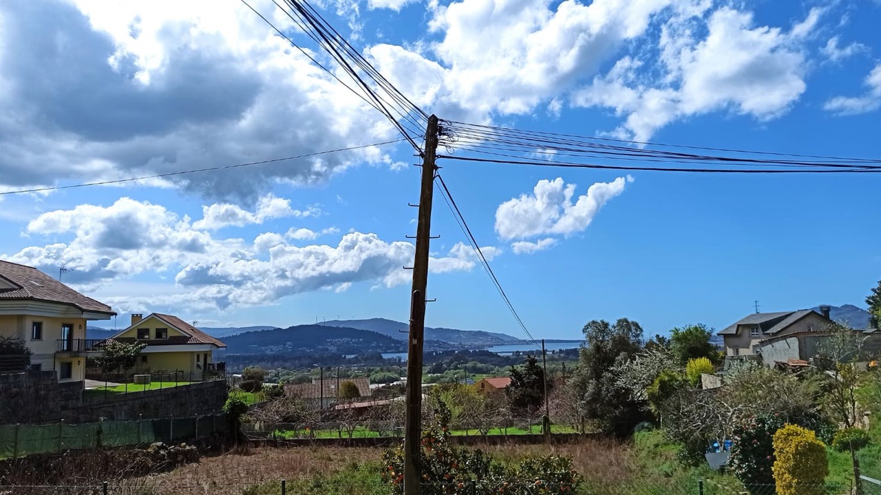 Photo of Others in Eiras