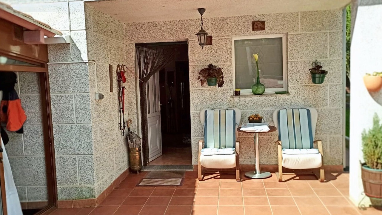 Photo of Others in Eiras