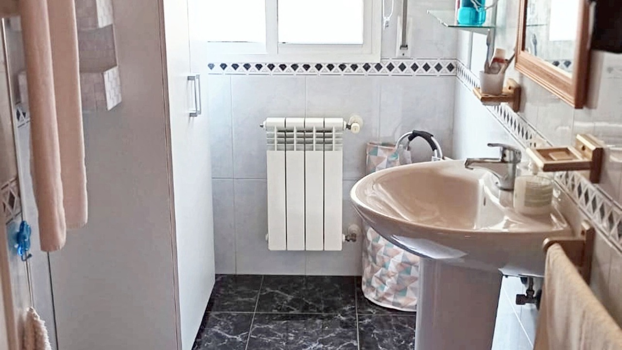 Photo of Bathroom in Eiras