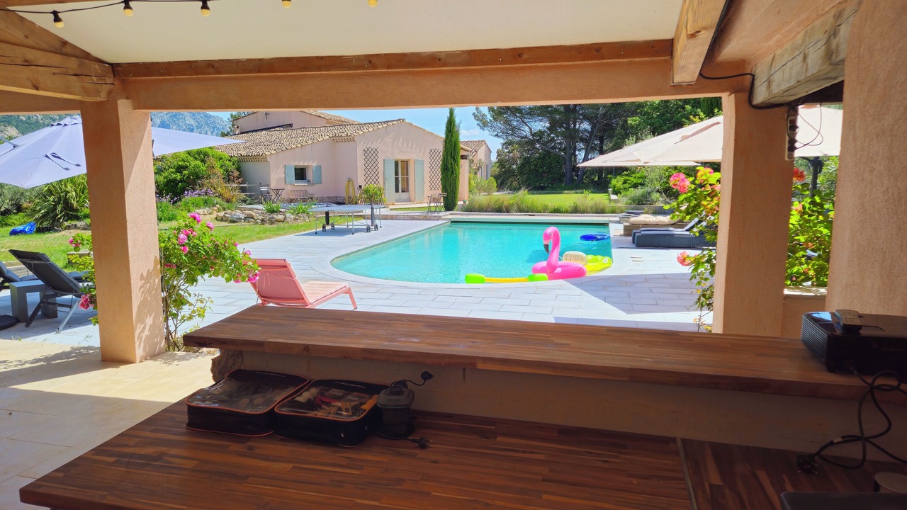 Photo of Outdoor in Saint-Antonin-sur-Bayon