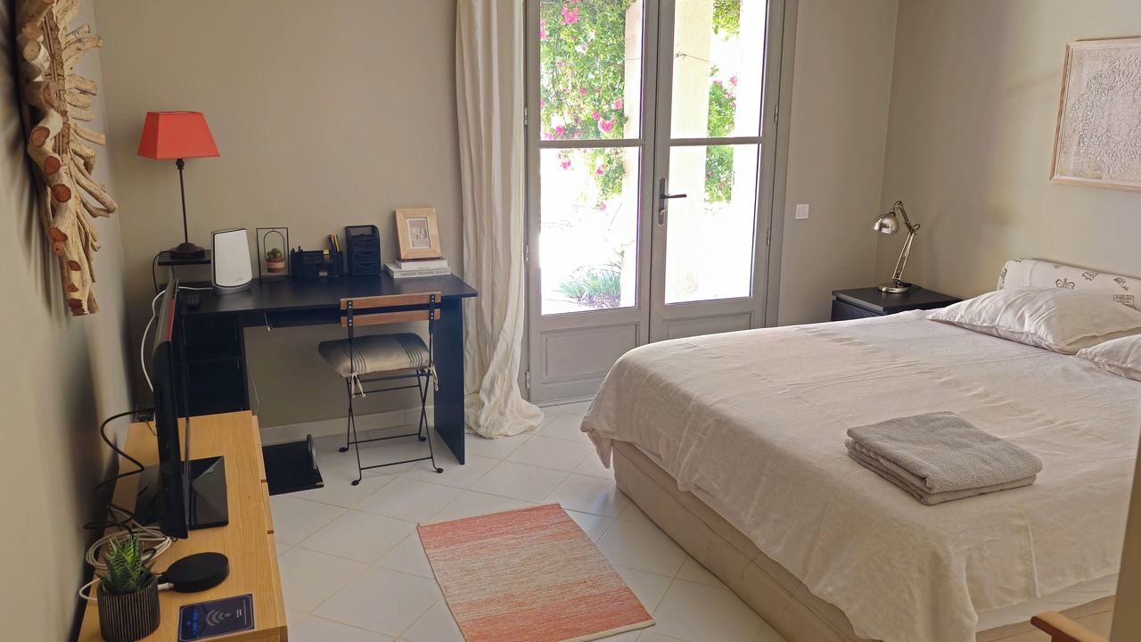 Photo of Bedroom in Saint-Antonin-sur-Bayon
