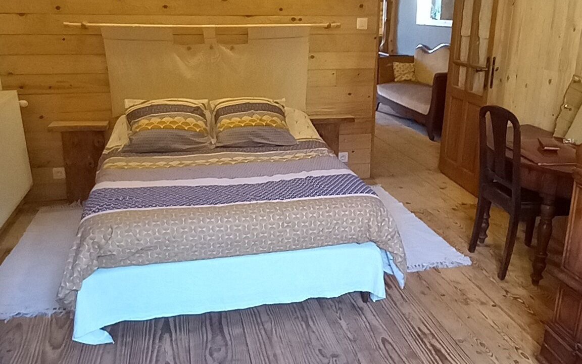 Photo of Bedroom in Presilly