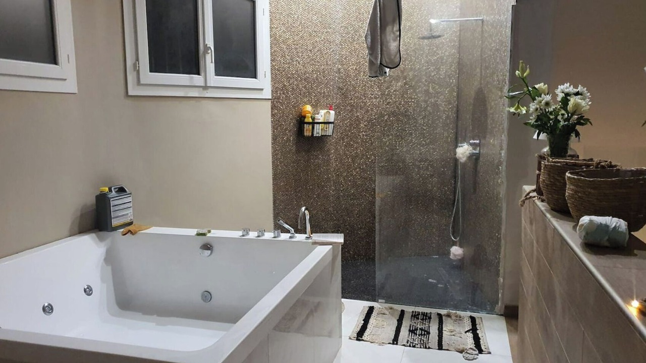 Photo of Bathroom in Quartier des Espesses