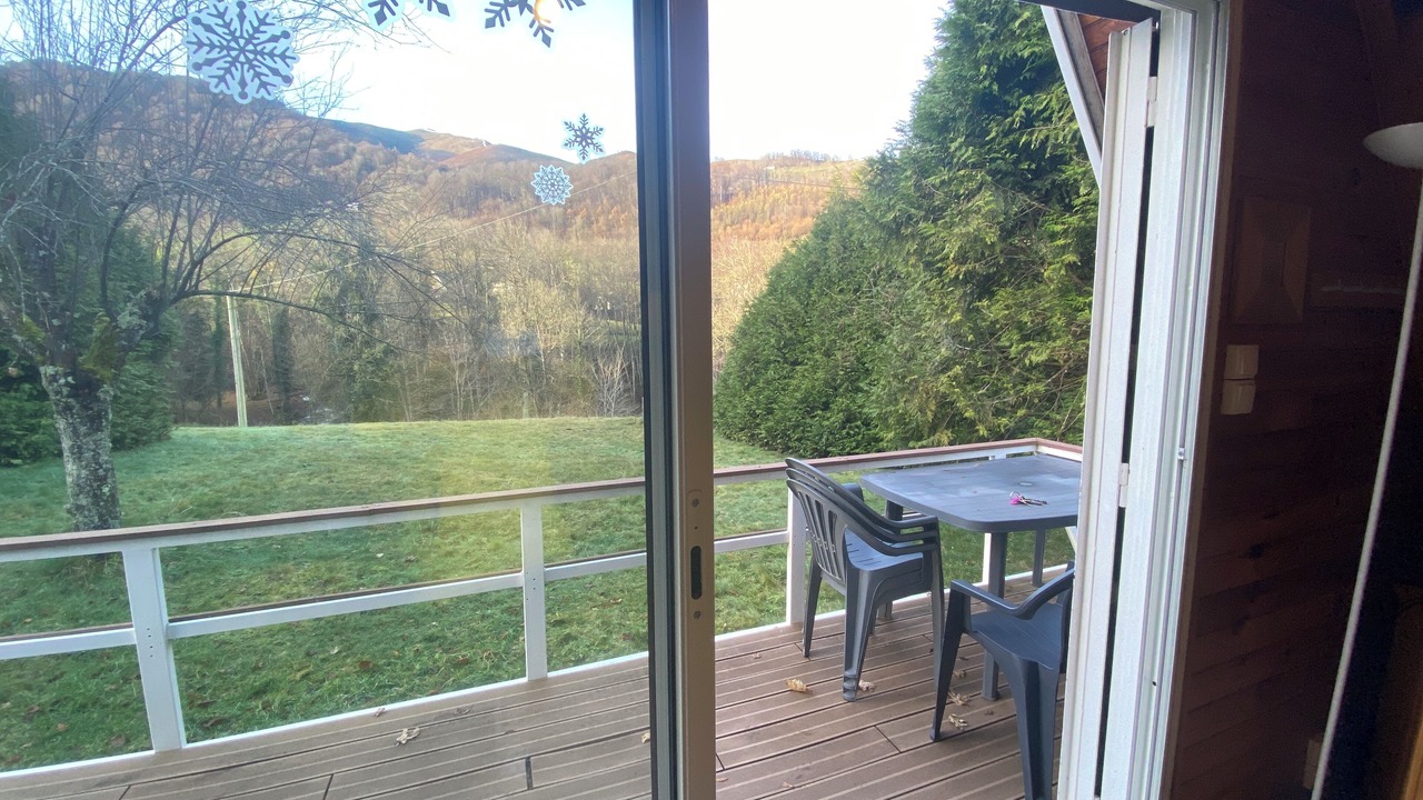 Photo of Outdoor in Campan