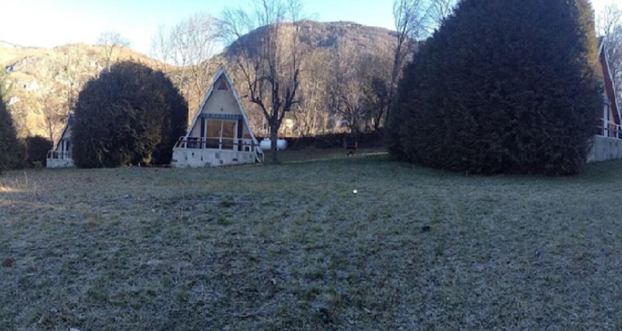 Photo of Outdoor in Campan