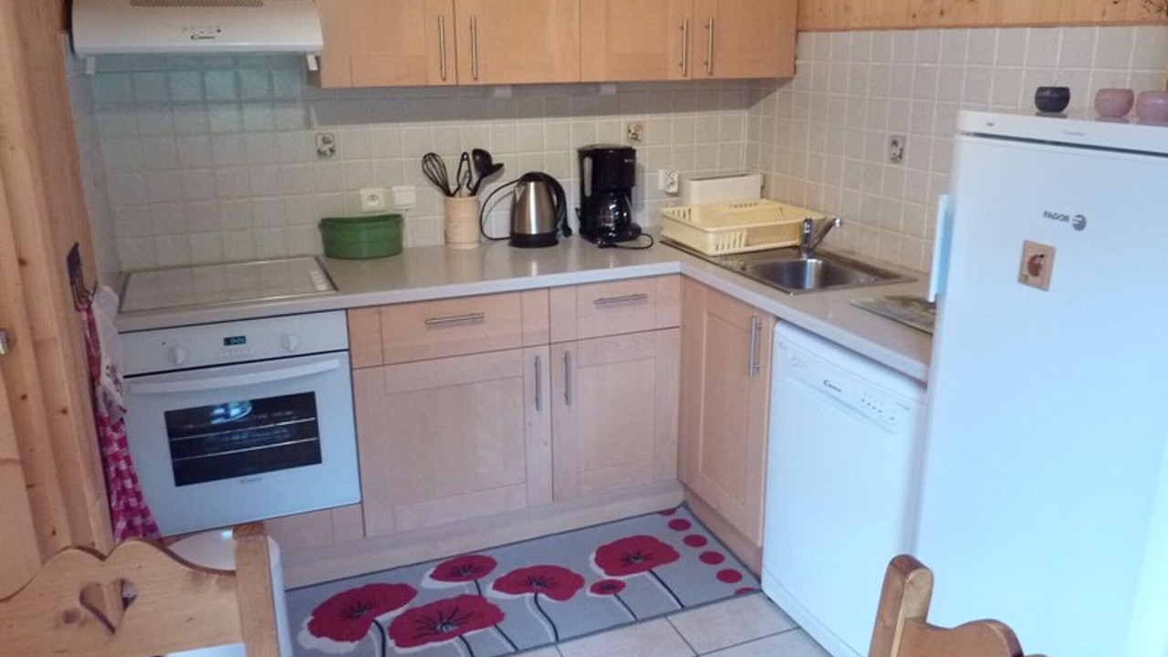 Photo of Kitchen in Station de Drouzin le Mont