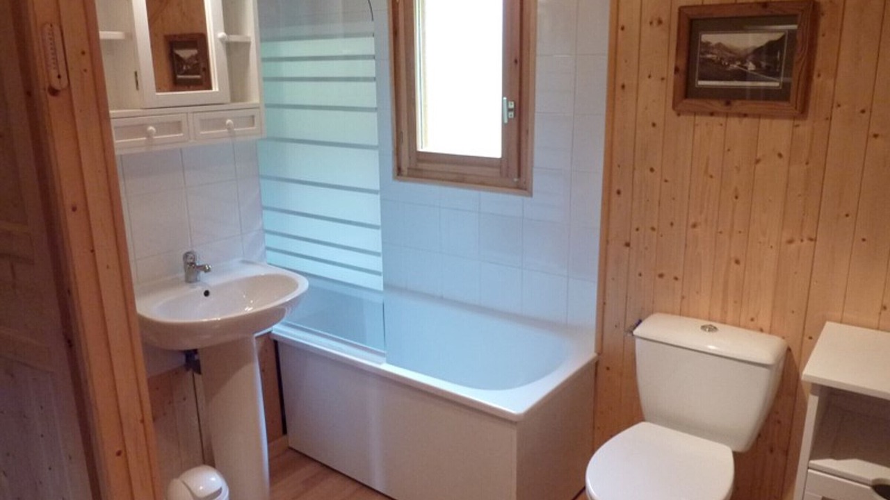 Photo of Bathroom in Station de Drouzin le Mont