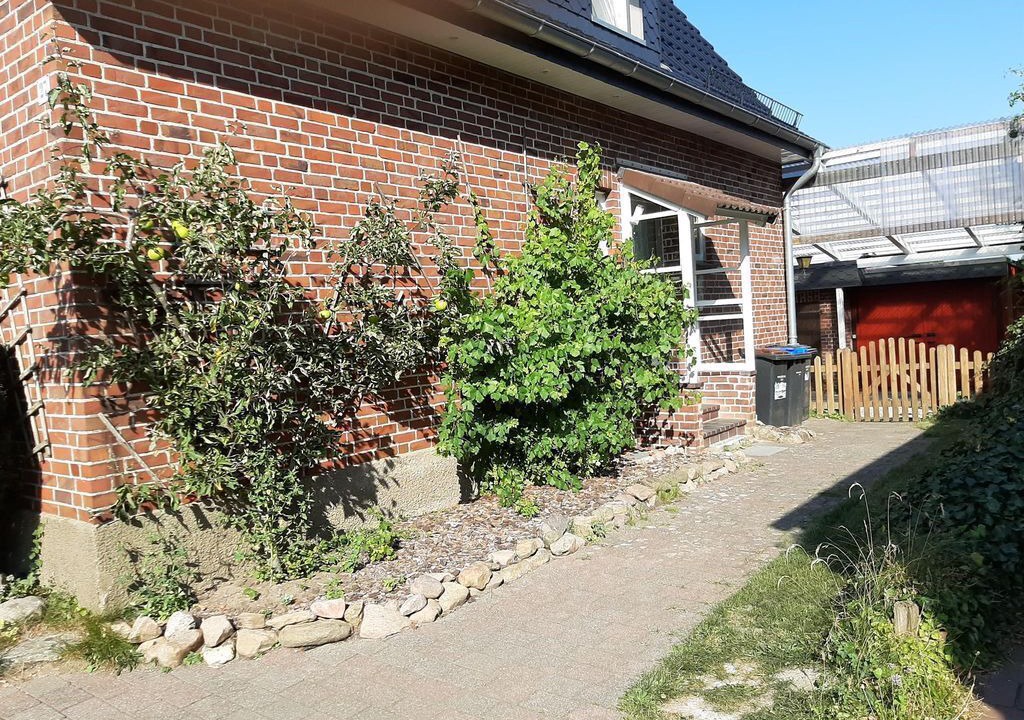 Photo of Outdoor in Russee - Hammer