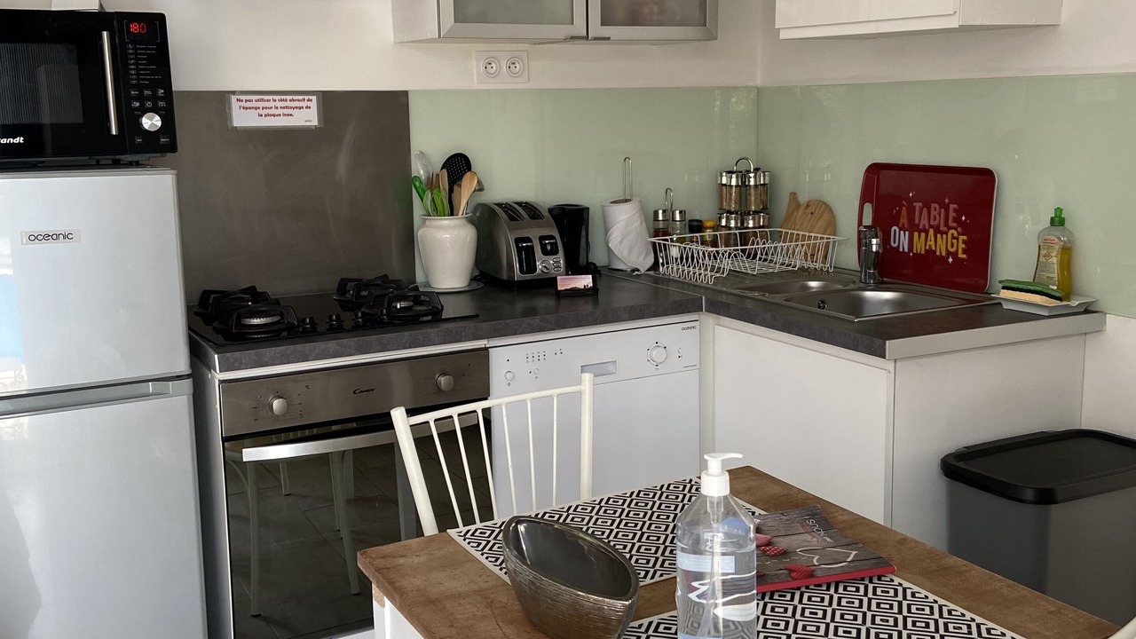 Photo of Kitchen in Violes