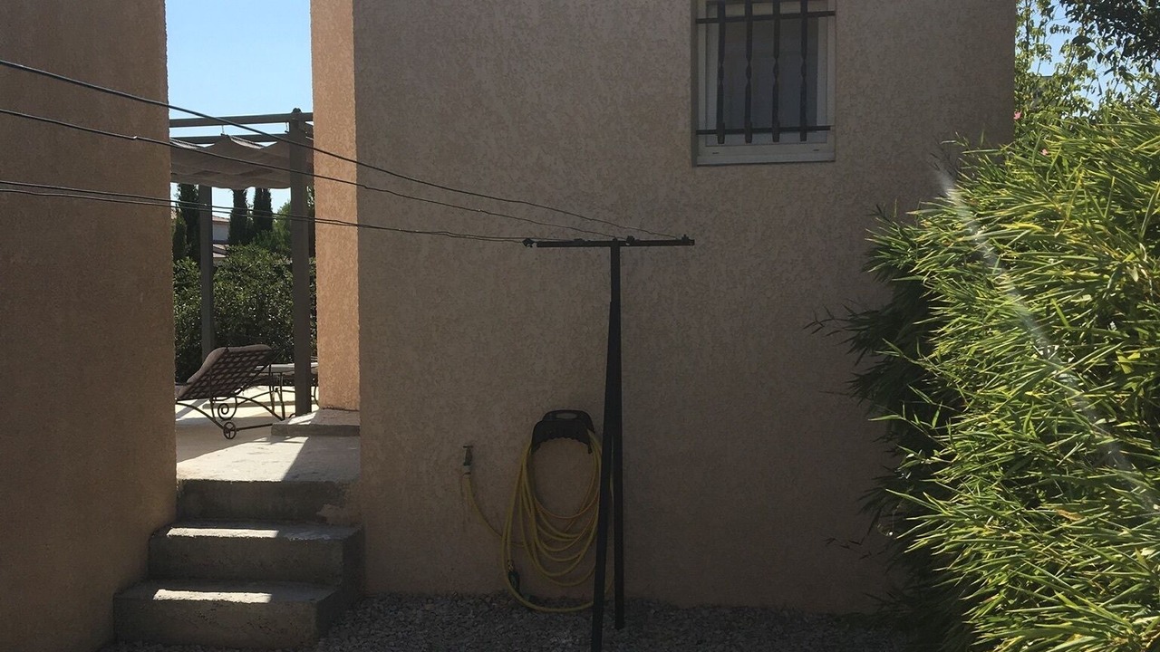 Photo of Outdoor in Violes