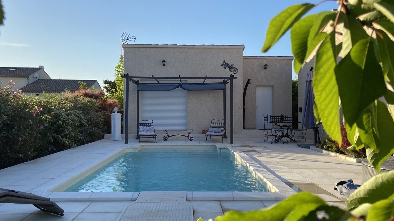 Photo of Outdoor in Violes