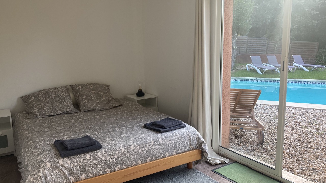 Photo of Bedroom in Collias
