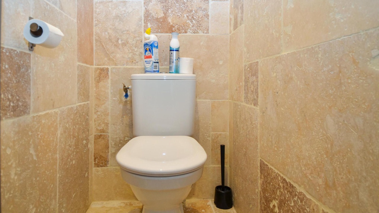 Photo of Bathroom in Comps