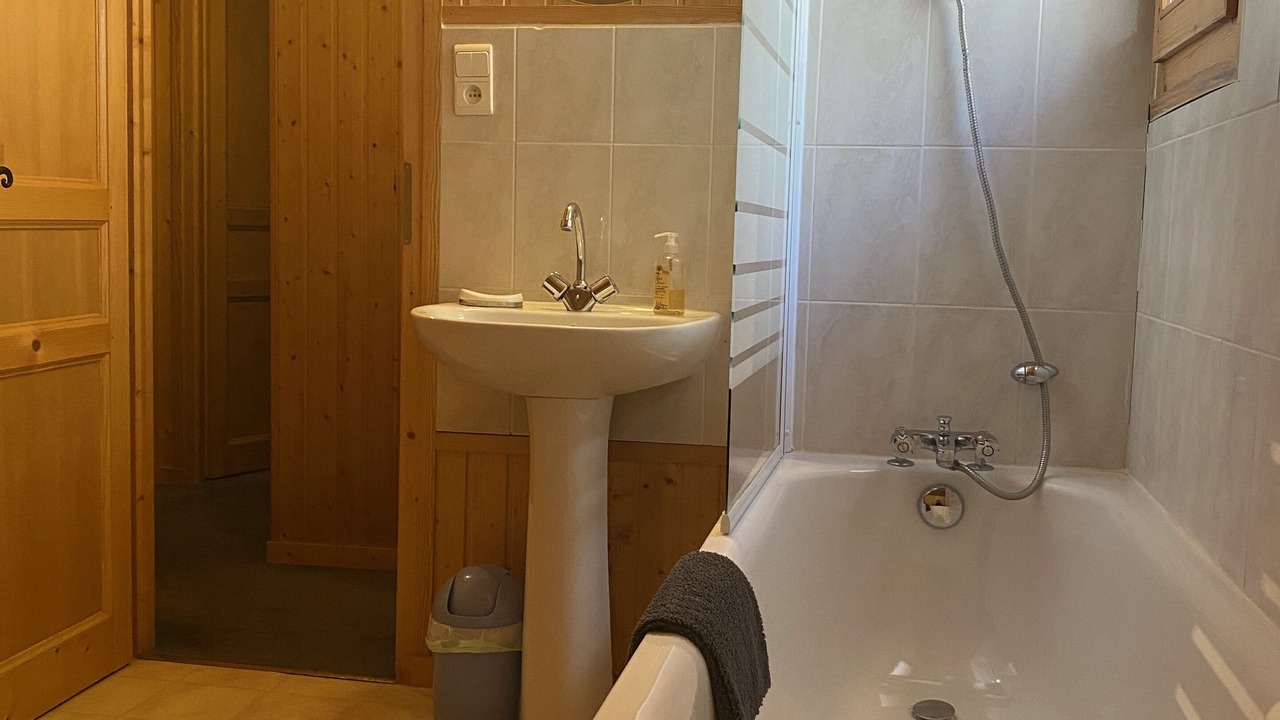 Photo of Bathroom in Station de Drouzin le Mont