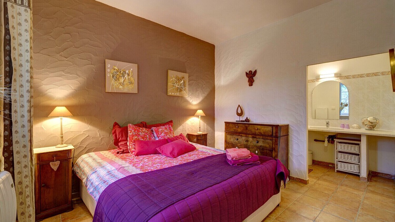 Photo of Bedroom in Tresques