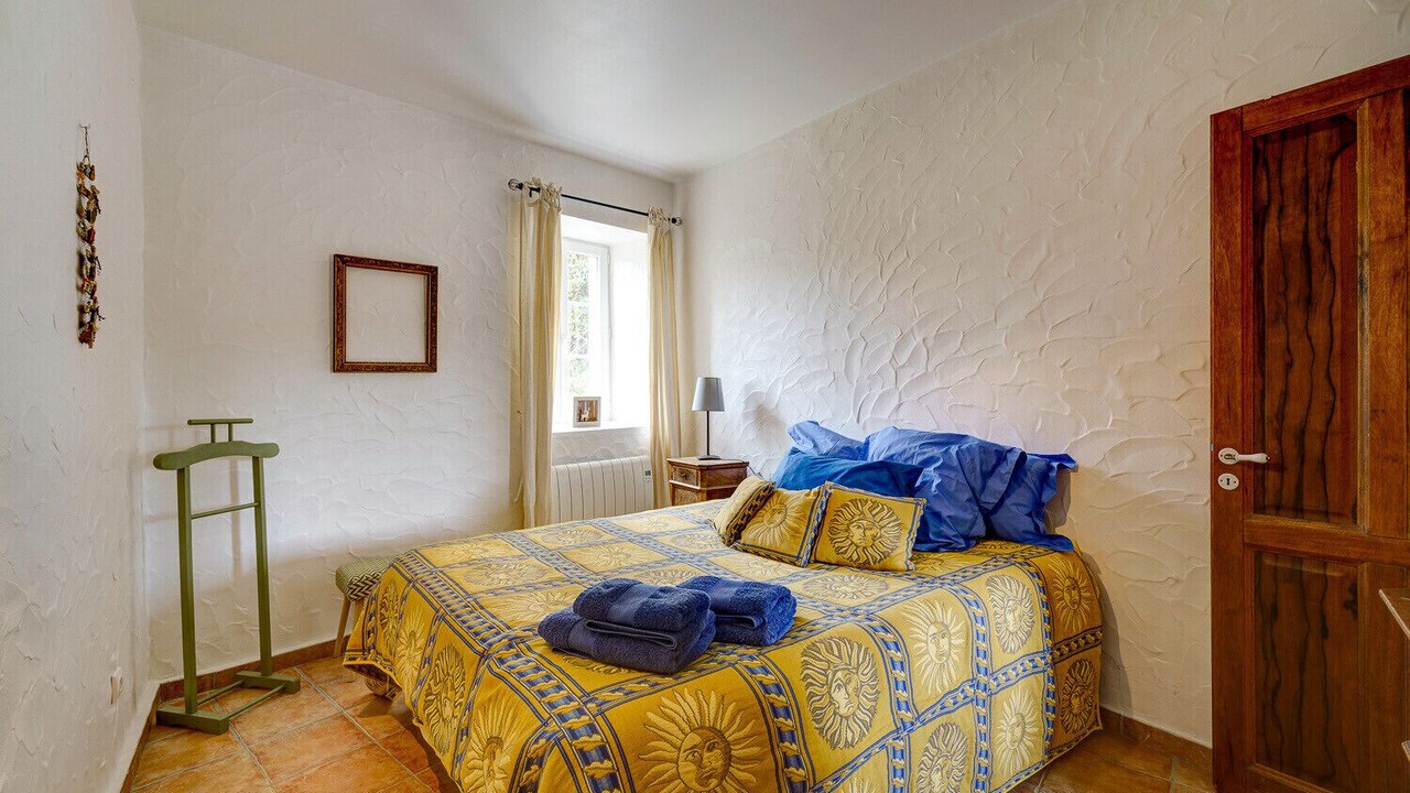 Photo of Bedroom in Tresques