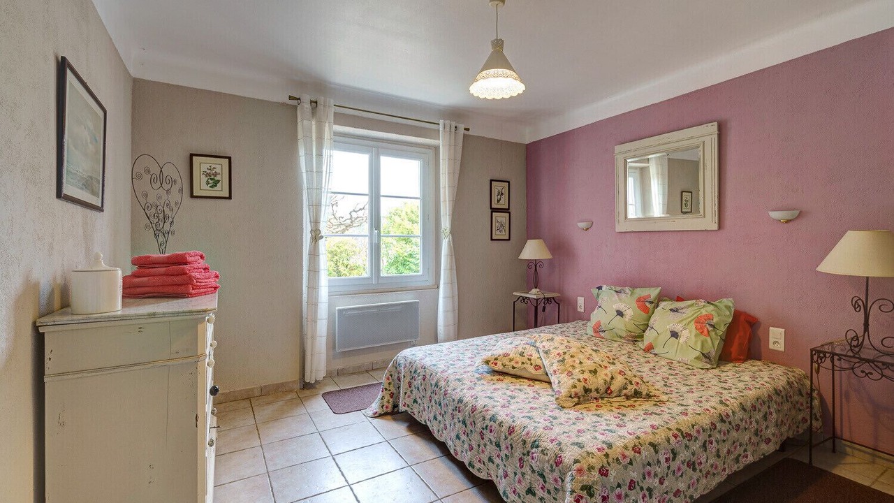 Photo of Bedroom in Tresques