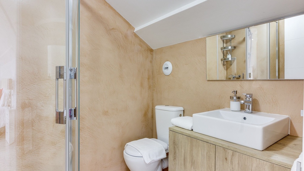 Photo of Bathroom in Perillo