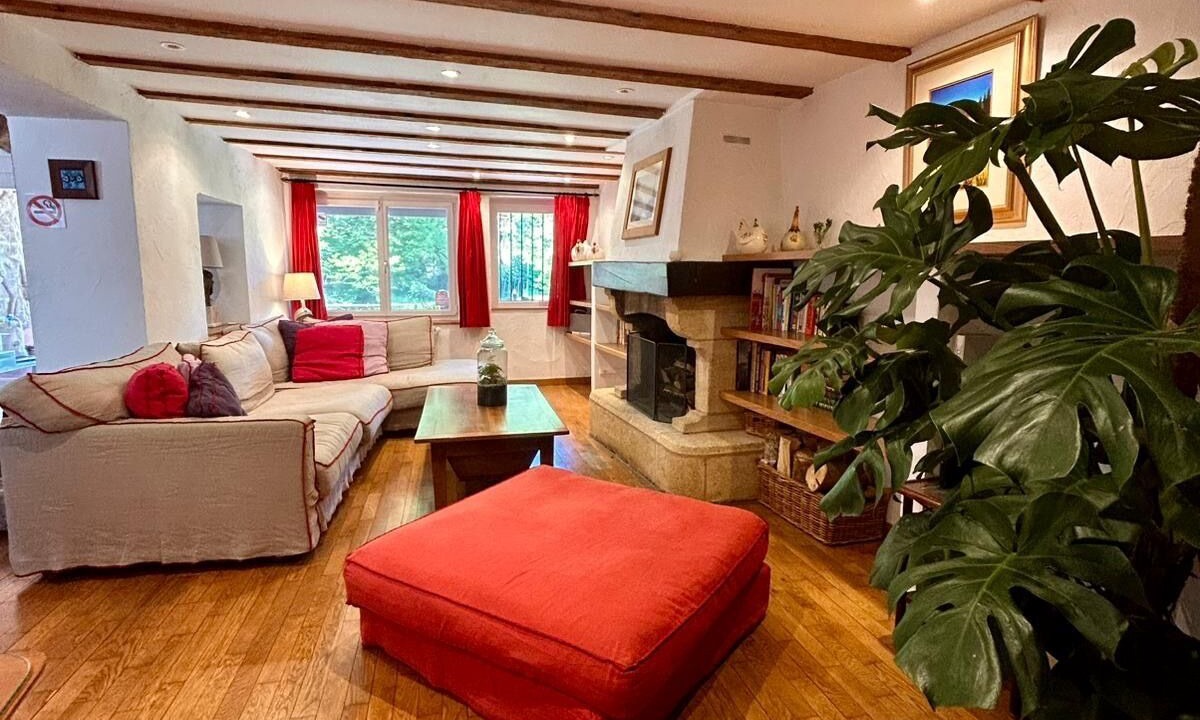 Photo of Livingroom in Courmangoux