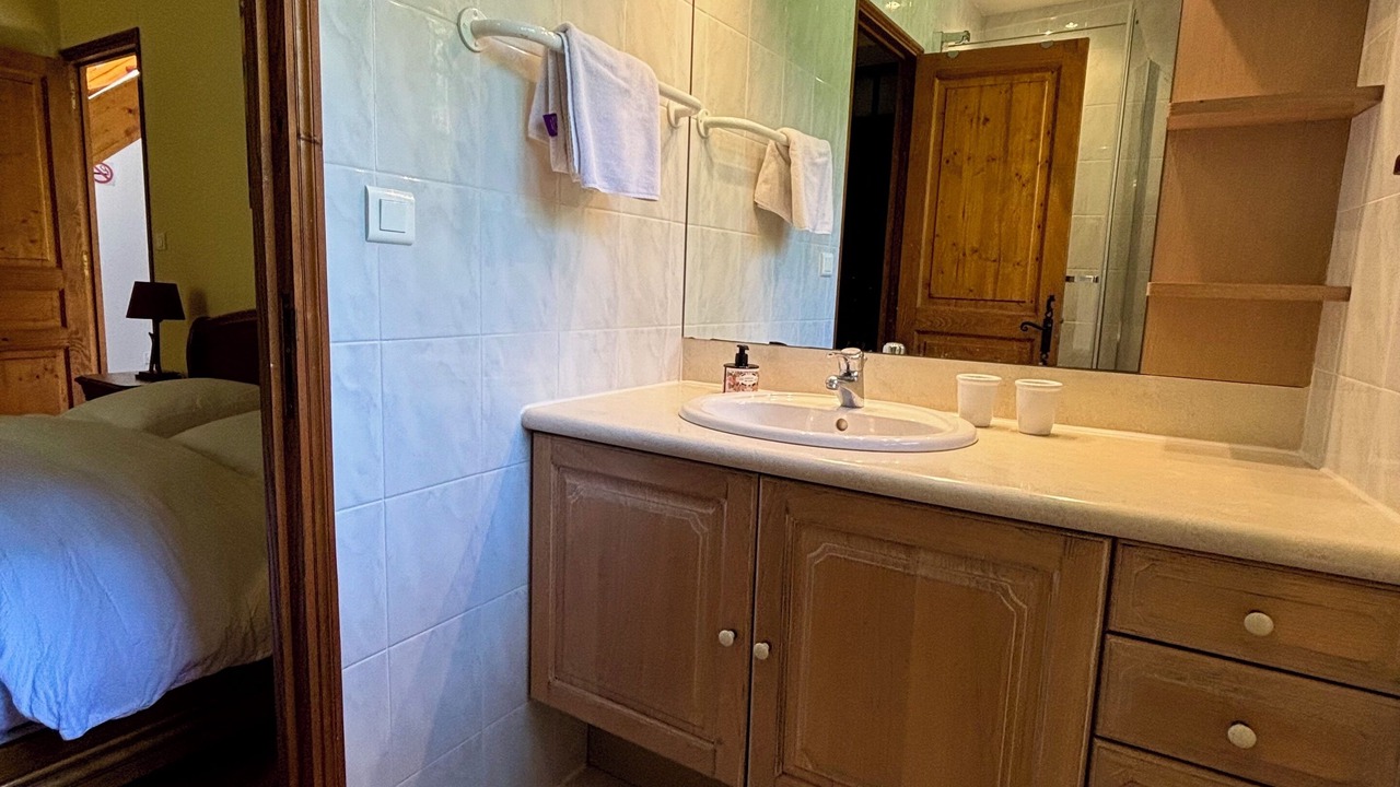 Photo of Bathroom in Courmangoux