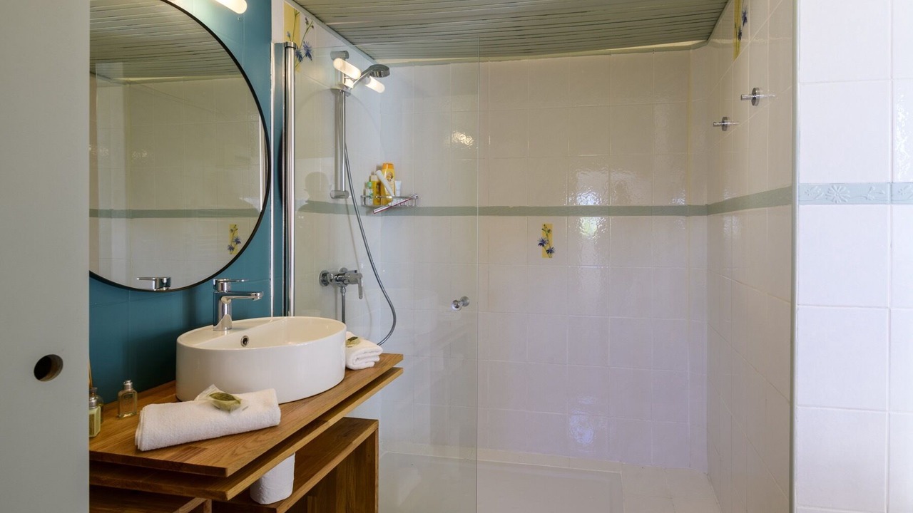 Photo of Bathroom in Salin-de-Giraud