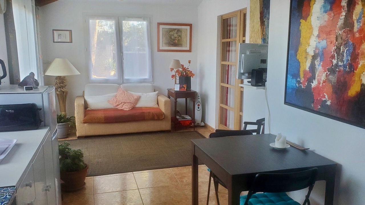 Photo of Livingroom in Caremeau