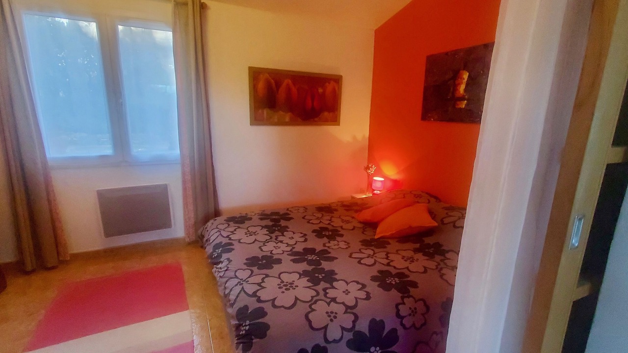 Photo of Bedroom in Caremeau