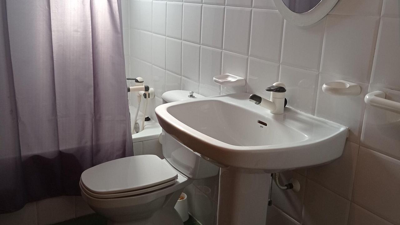 Photo of Bathroom in Xeraco