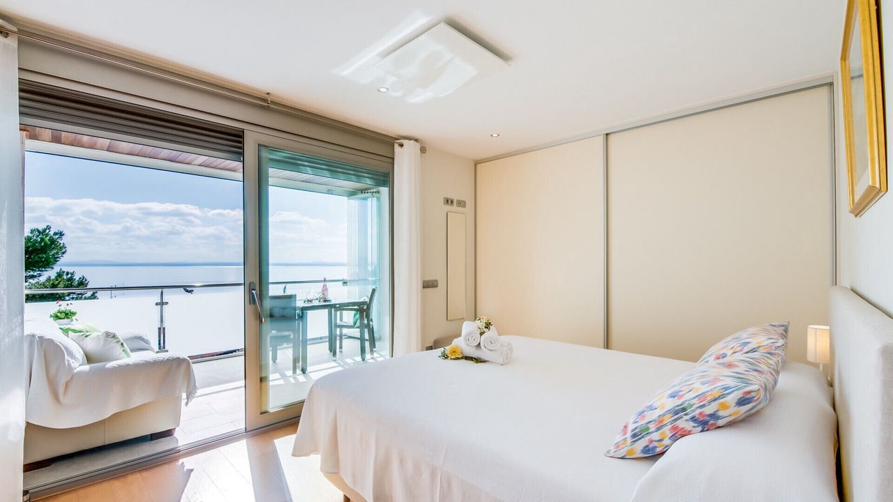 Photo of Bedroom in Alcanada