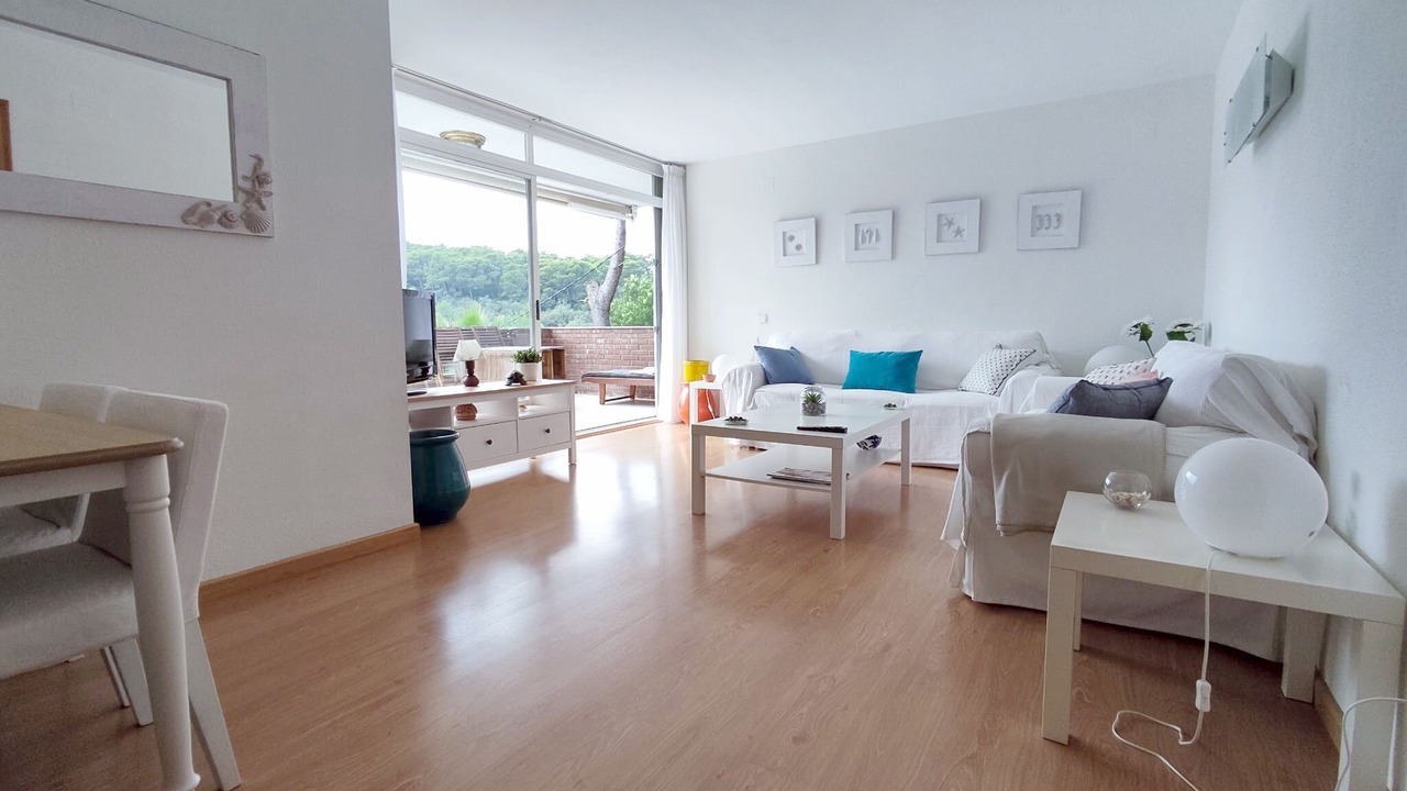 Photo of Livingroom in Tamariu