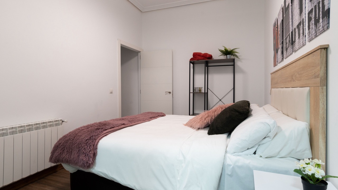 Photo of Bedroom in Embajadores