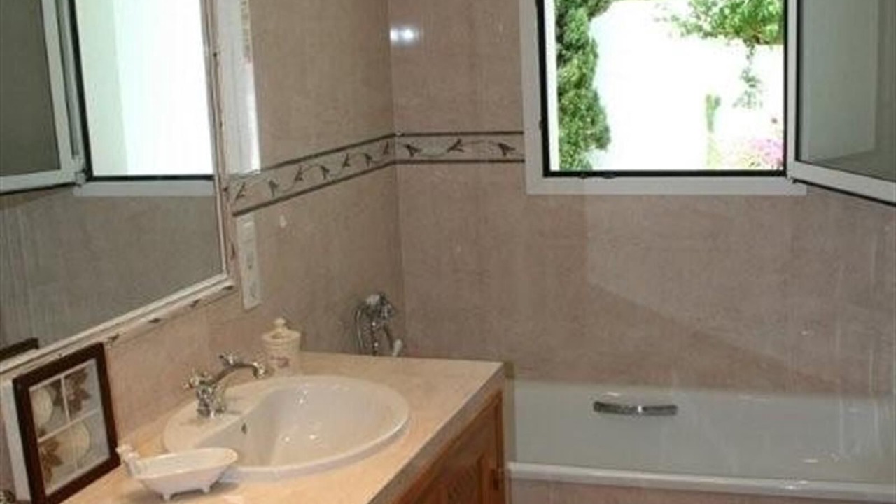 Photo of Bathroom in Chimenea