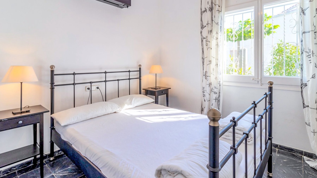 Photo of Bedroom in Llanca