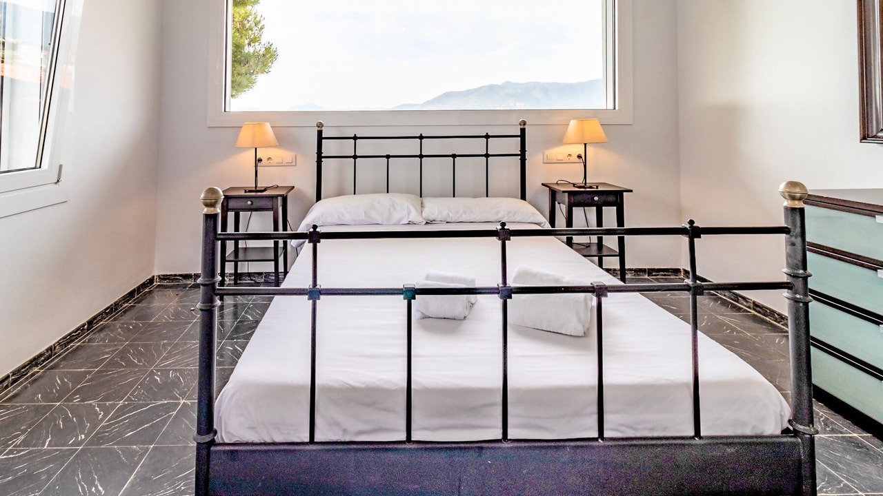 Photo of Bedroom in Llanca