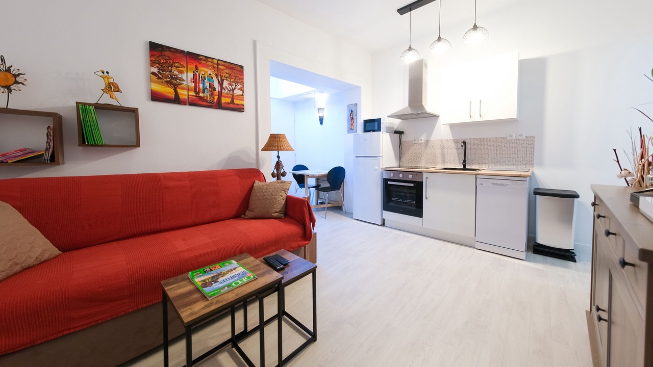 Photo of Livingroom in Lens