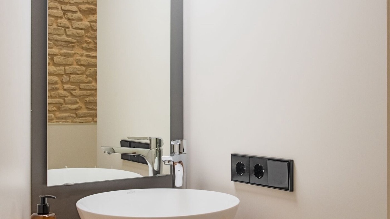 Photo of Bathroom in Historical Center