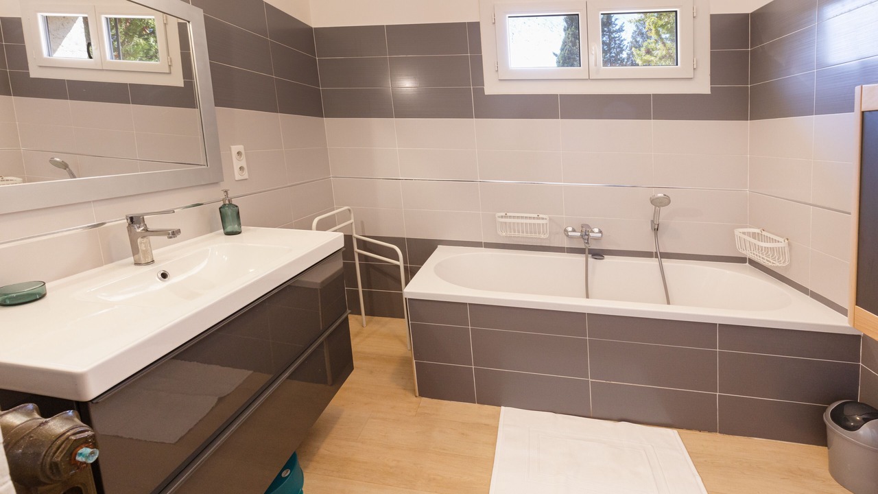Photo of Bathroom in Bellegarde