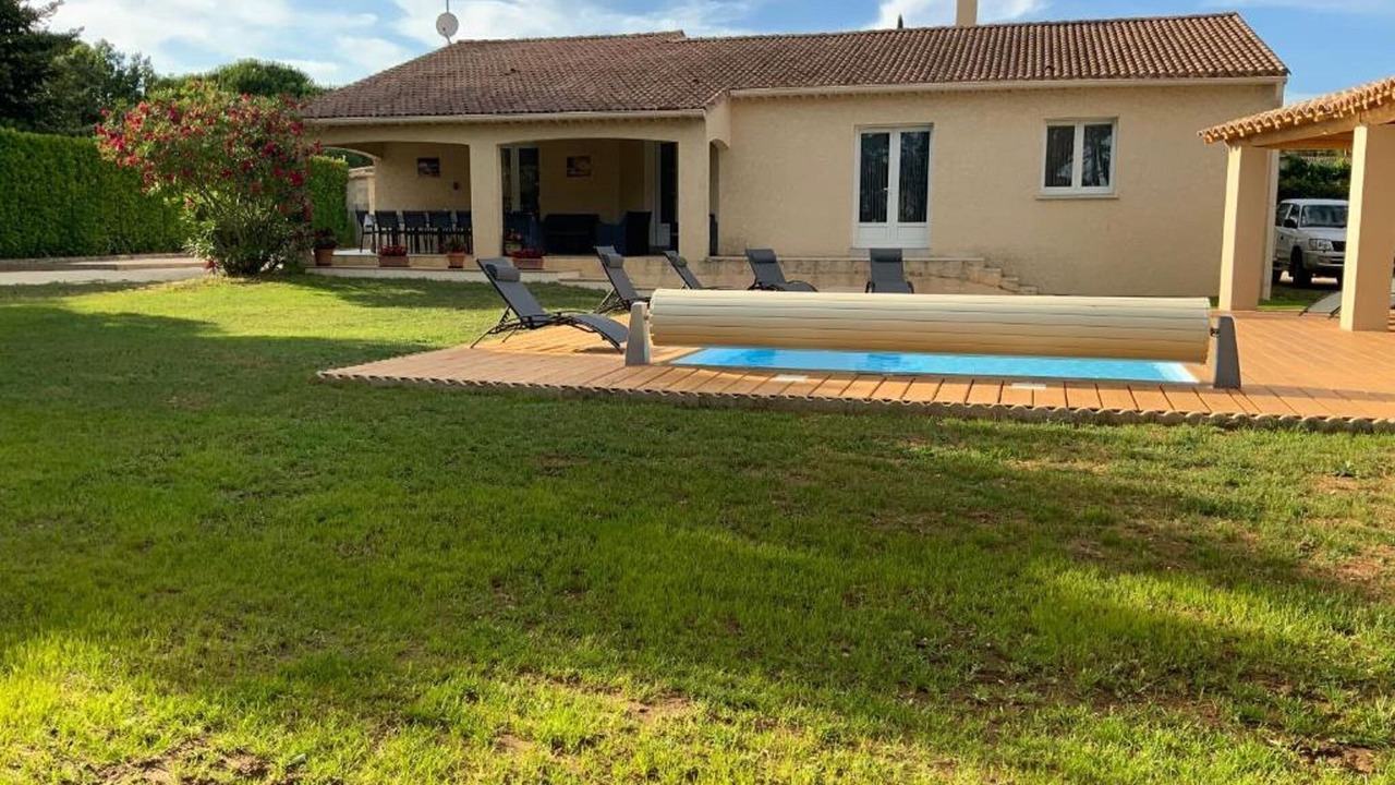 Photo of Outdoor in Saint-Laurent-La-Vernede