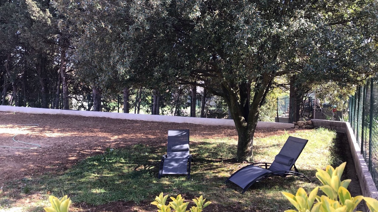 Photo of Outdoor in Saint-Laurent-La-Vernede