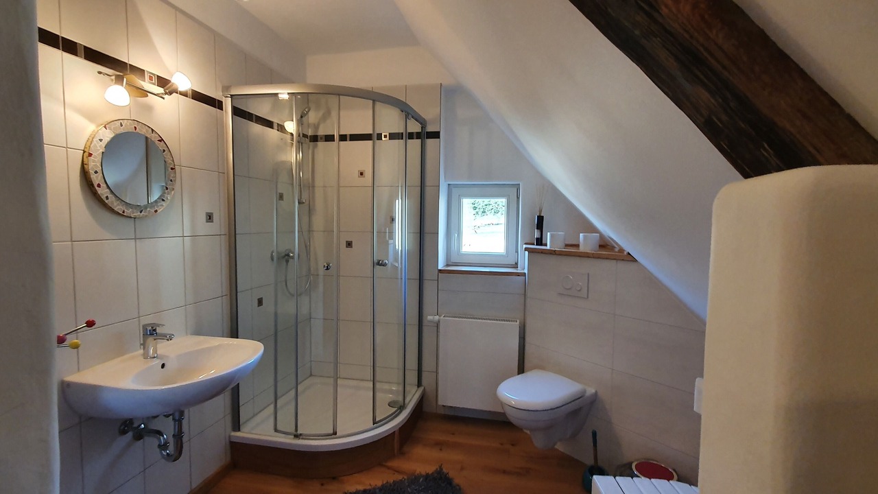Photo of Bathroom in Pantow