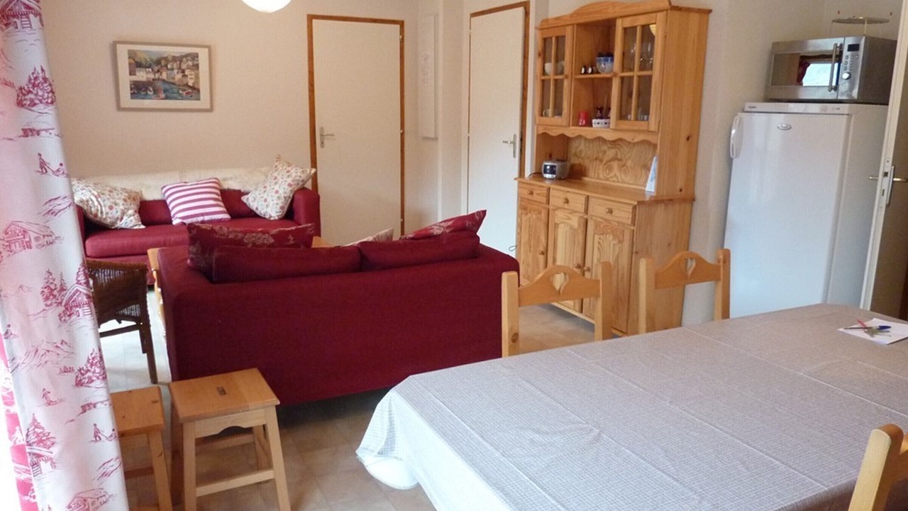 Photo of Livingroom in Station de Drouzin le Mont