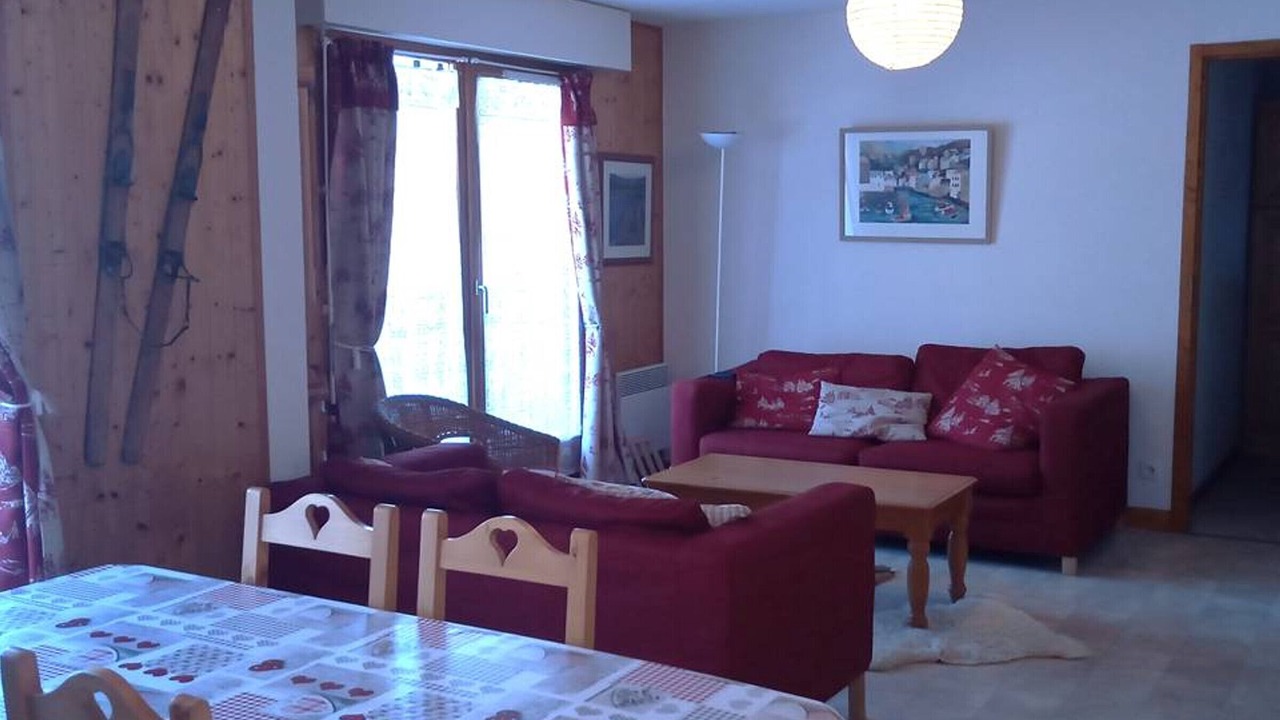 Photo of Livingroom in Station de Drouzin le Mont