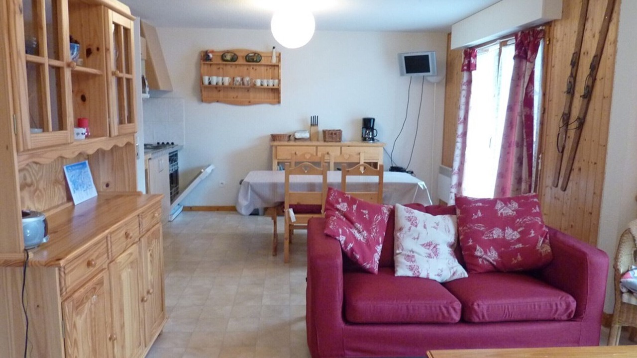 Photo of Livingroom in Station de Drouzin le Mont