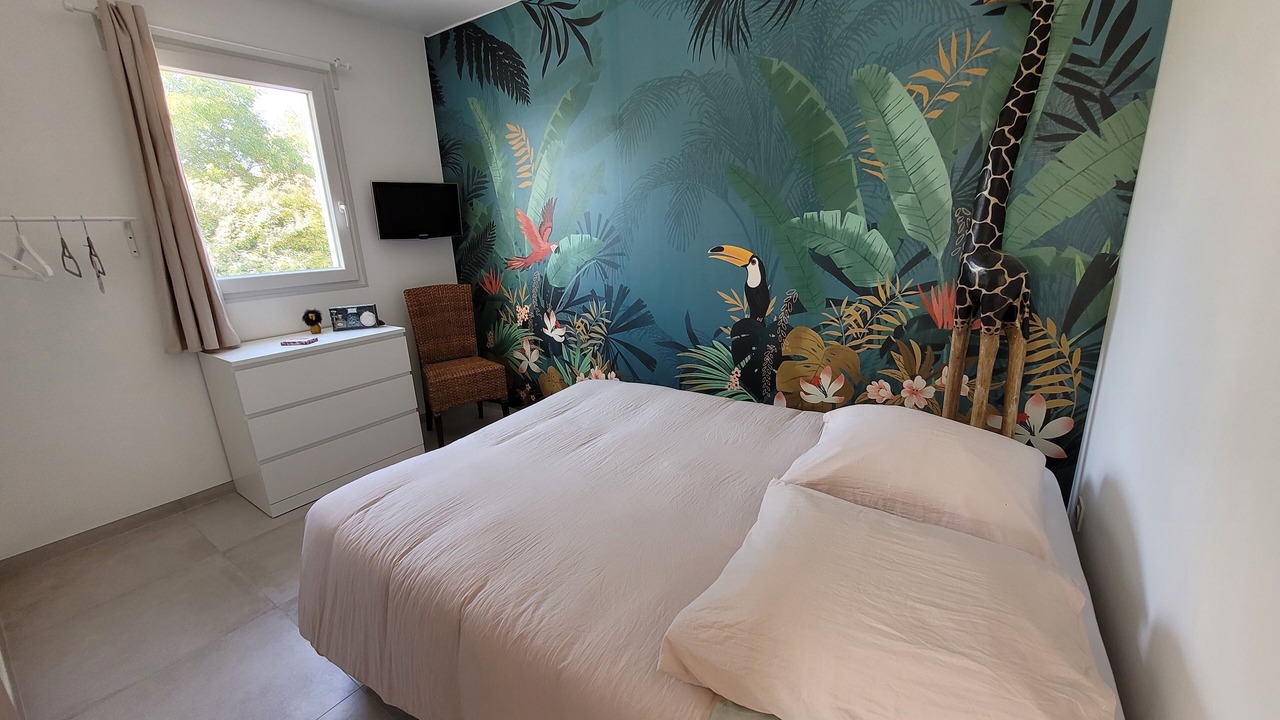 Photo of Bedroom in Chateauneuf-les-Martigues