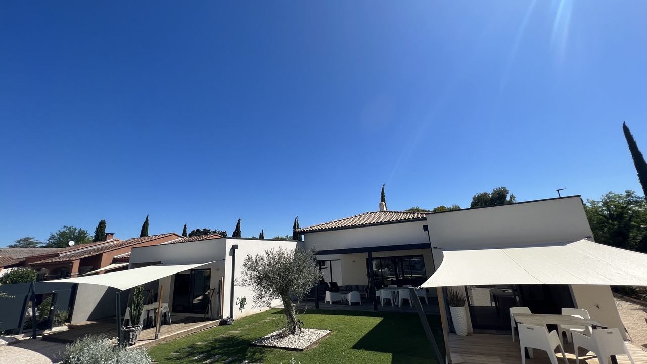 Photo of Outdoor in Molleges