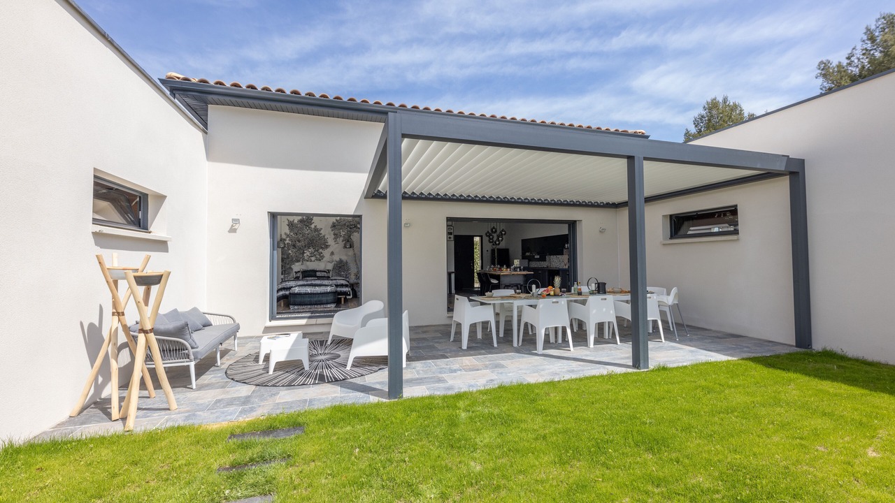 Photo of Outdoor in Molleges